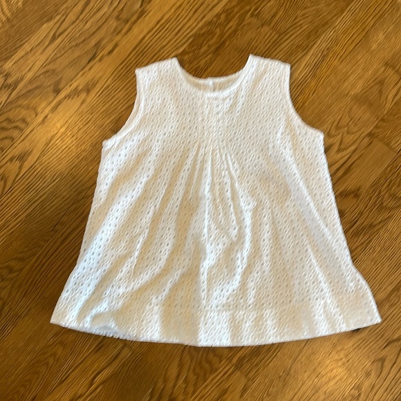 Girls size 7 fully lined, button down back sleeveless shirt - Picture 1 of 5